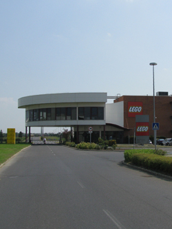 Európai termelését növeli a Lego
