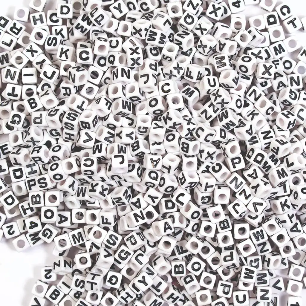 PlayBox: Betűs fekete-fehér gyöngy szett 300db-os