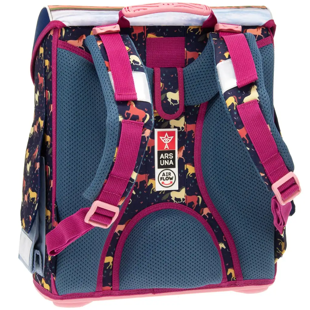 Ars Una: Wild and Free kompakt ergonomikus mágneszáras iskolatáska, hátizsák 33x41x24cm kép 3