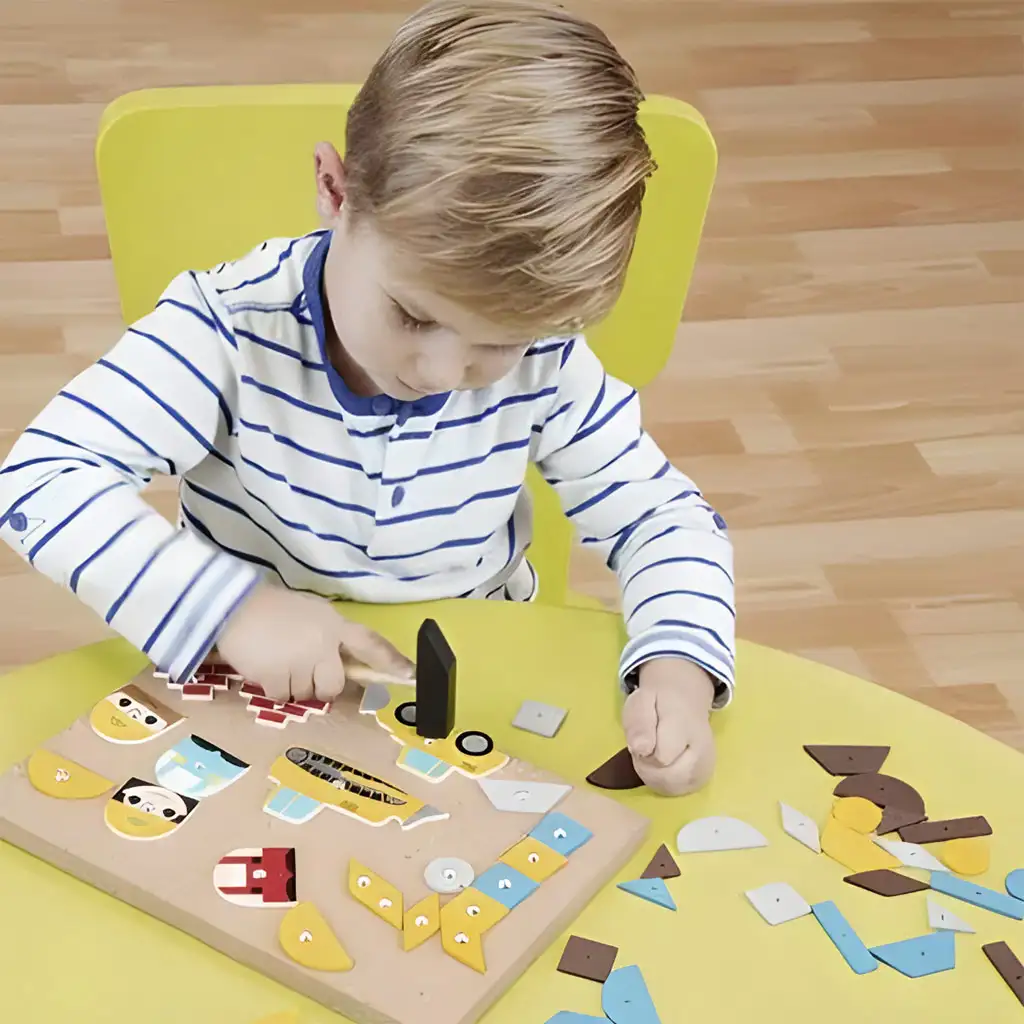 LENA: Kalapálós parafatábla játékszett - Építkezés kép 3