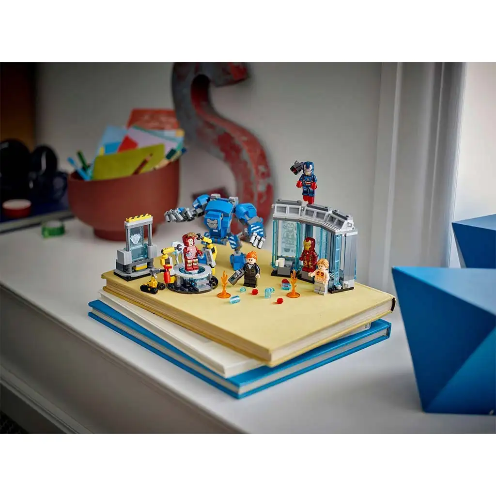 LEGO® Marvel: A Vasember laboratóriuma: Páncélcsarnok (76315) kép 6