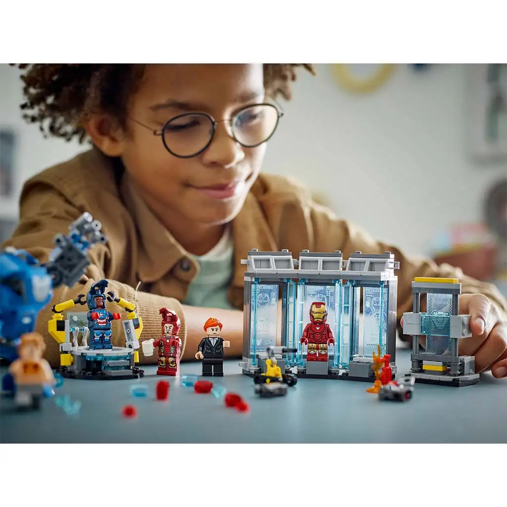 LEGO® Marvel: A Vasember laboratóriuma: Páncélcsarnok (76315) kép 7