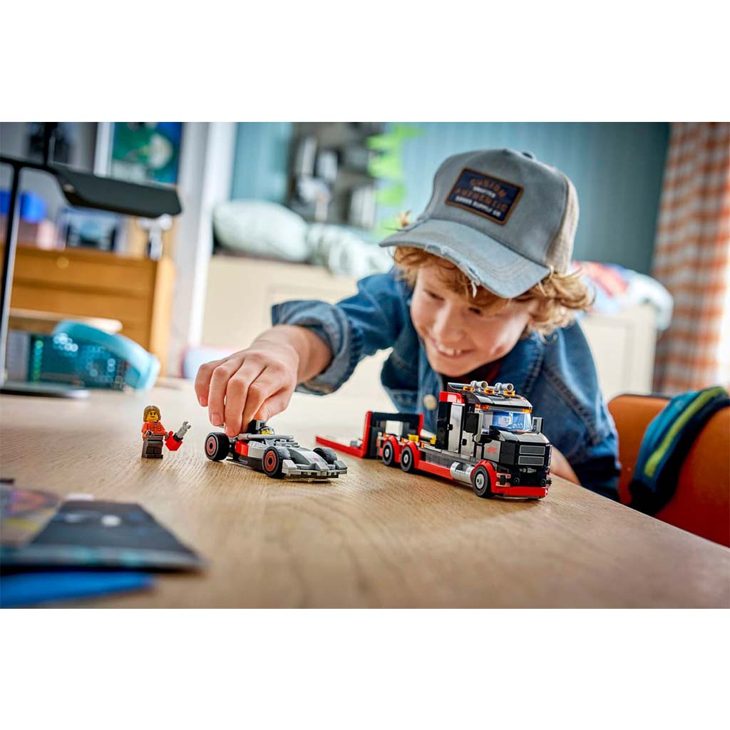 LEGO® City: F1®-es kamion egy F1®-es Audi versenyautóval (60493) kép 5