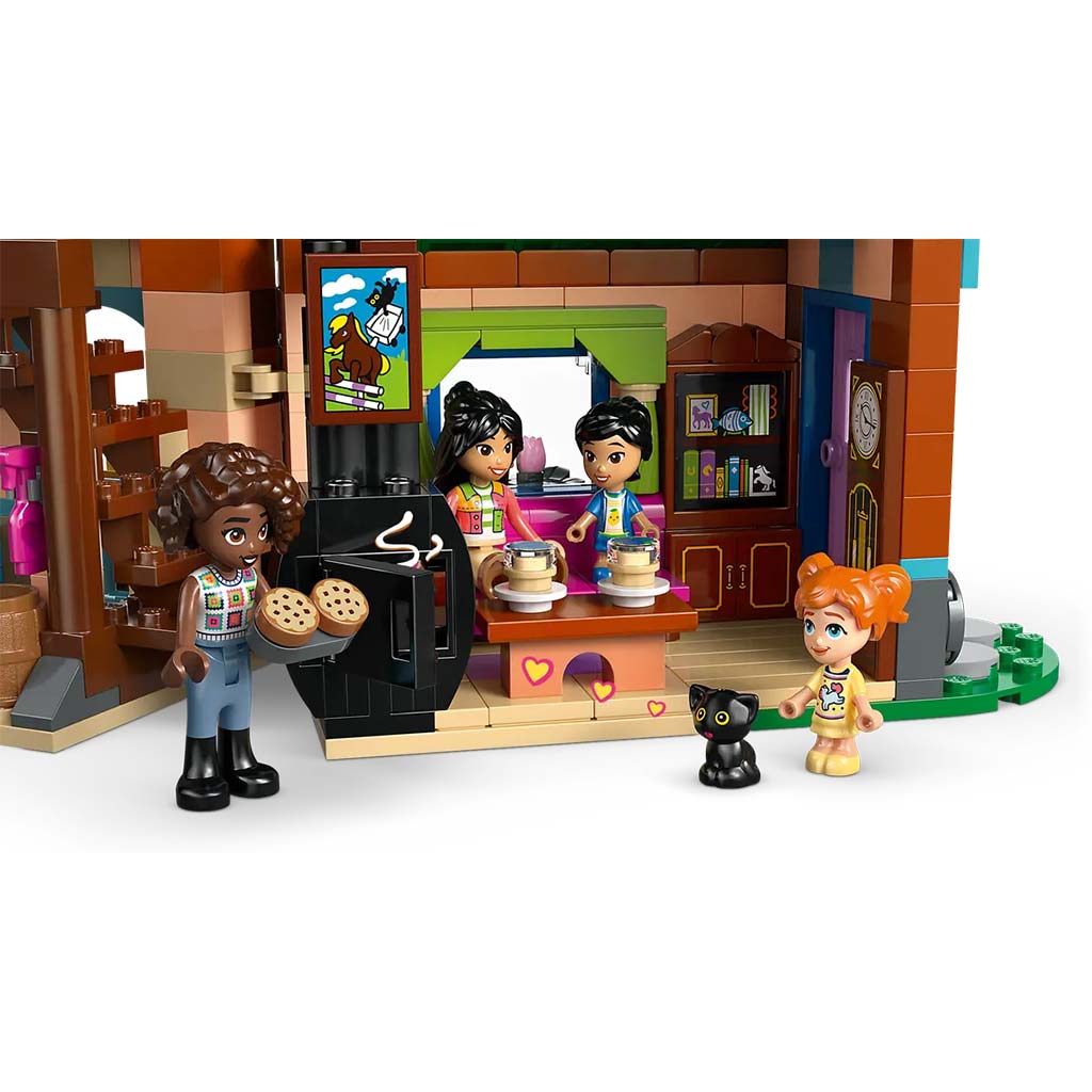LEGO® Friends: Pónifarm és istálló (42654) kép 5