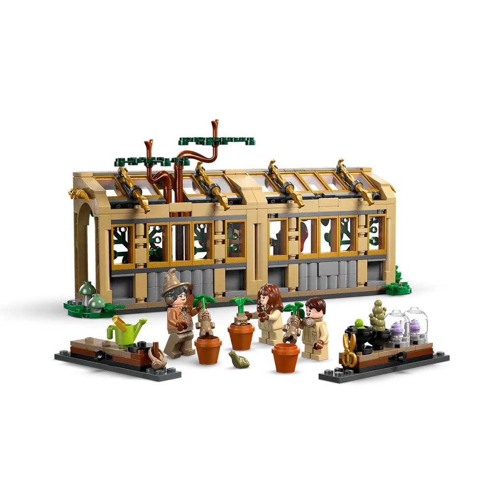 LEGO® Harry Potter: Roxfort™ kastély: Gyógynövénytanóra (76445) kép 4