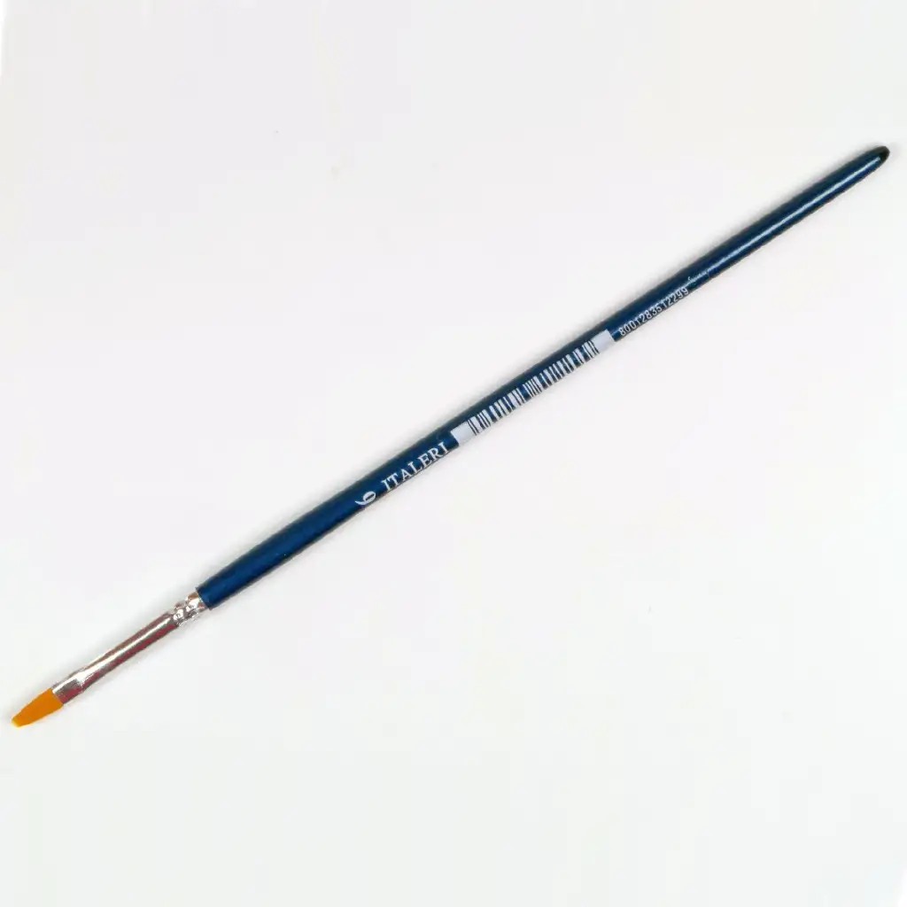 Italeri 6-os méretű lapos fejű szintetikus ecset  1db