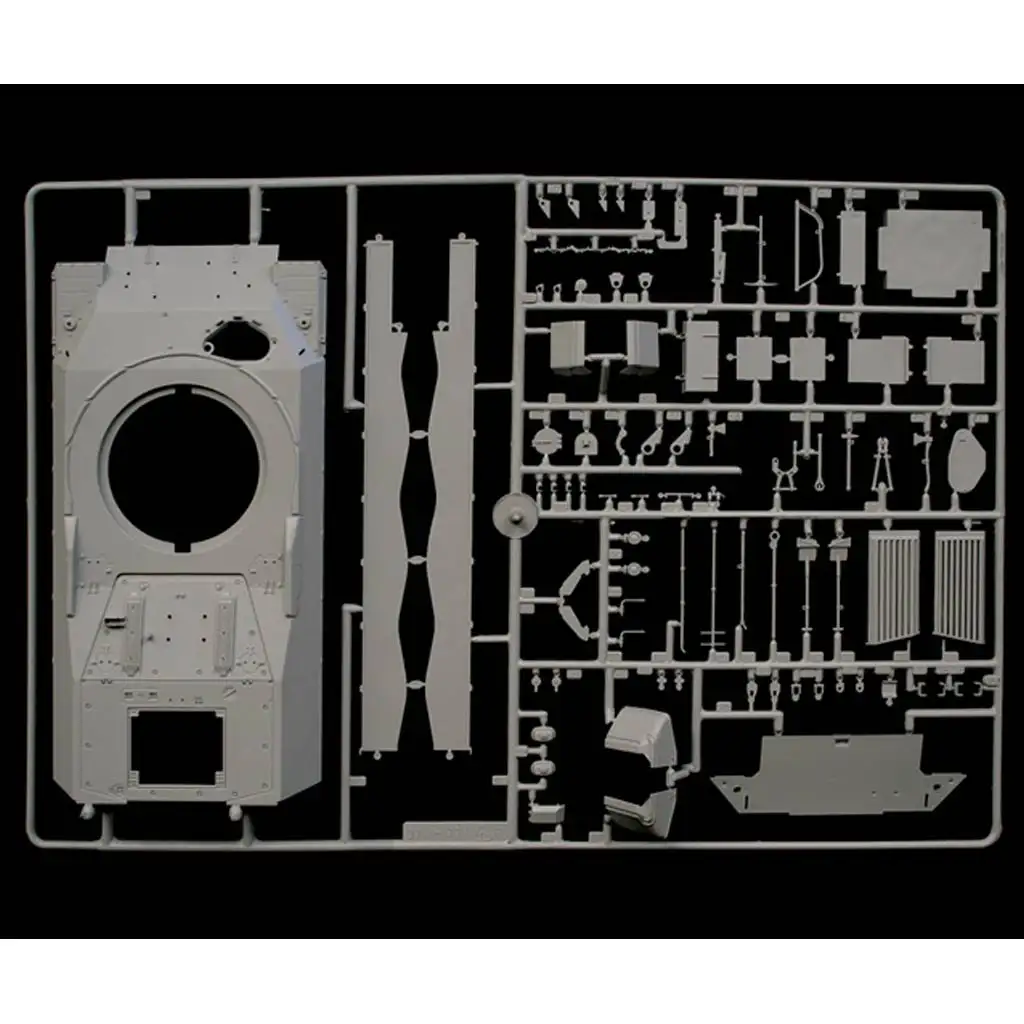 Italeri 1/35 Leopard 1A5 harckocsi makett kép 5