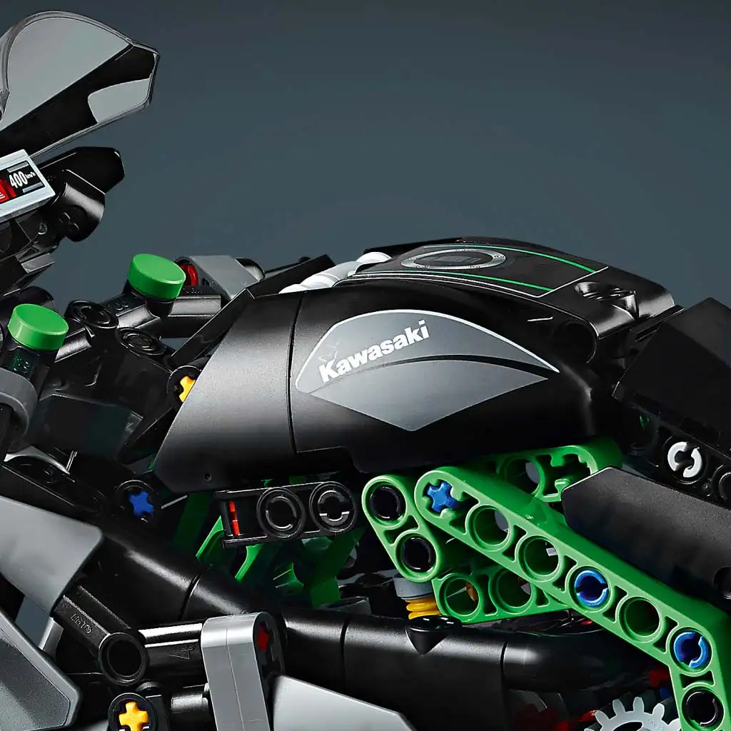 LEGO® Technic: Kawasaki Ninja H2R motorkerékpár (42170) kép 3