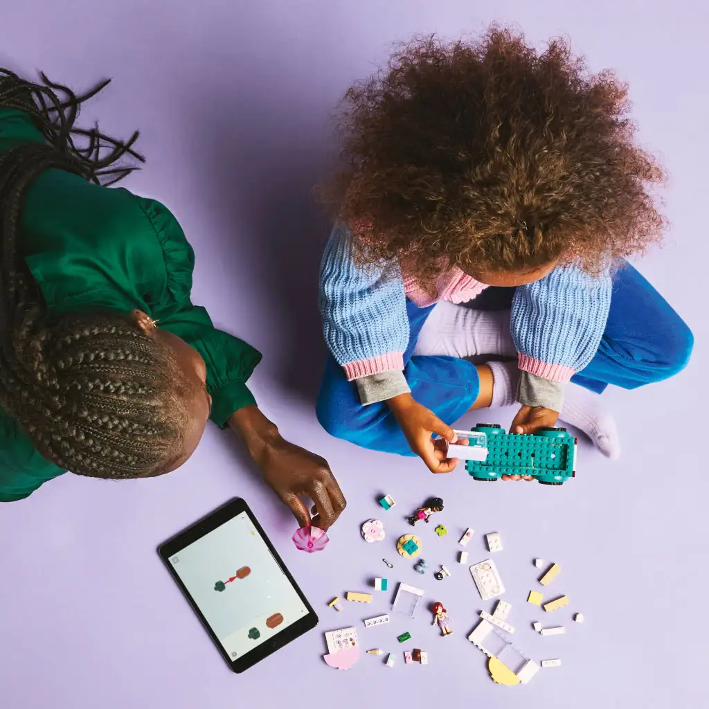 LEGO® Friends: Heartlake City fagylaltos kocsi (42644) kép 4