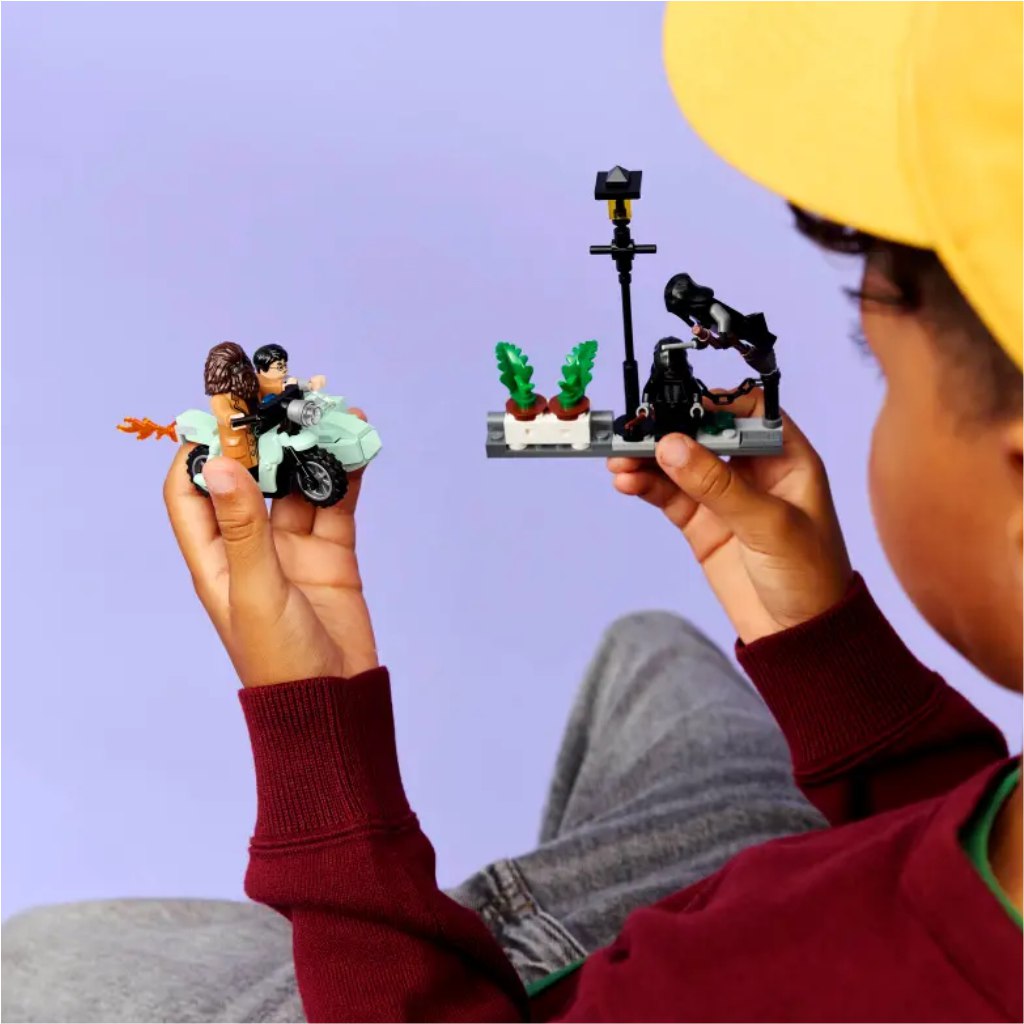 LEGO® Harry Potter: Hagrid™ és Harry menekülése a Privet Drive-ról (76459) kép 4