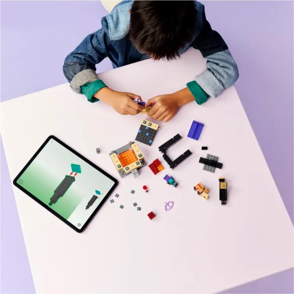 LEGO® Minecraft: Utazás az Alvilág kapujához és a Végportálhoz (21584) kép 5