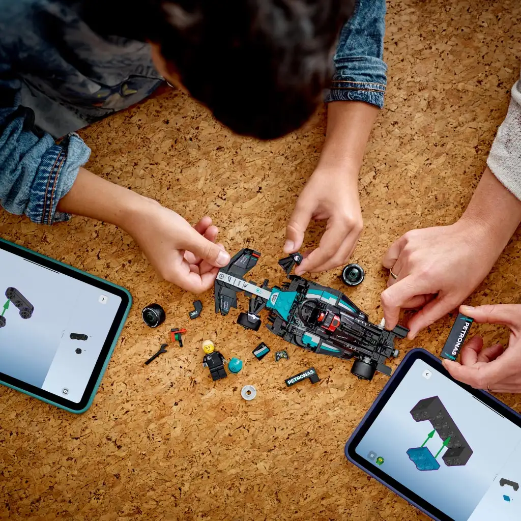 LEGO® Speed Champions: Mercedes-AMG F1® W15 versenyautó (77244) kép 5