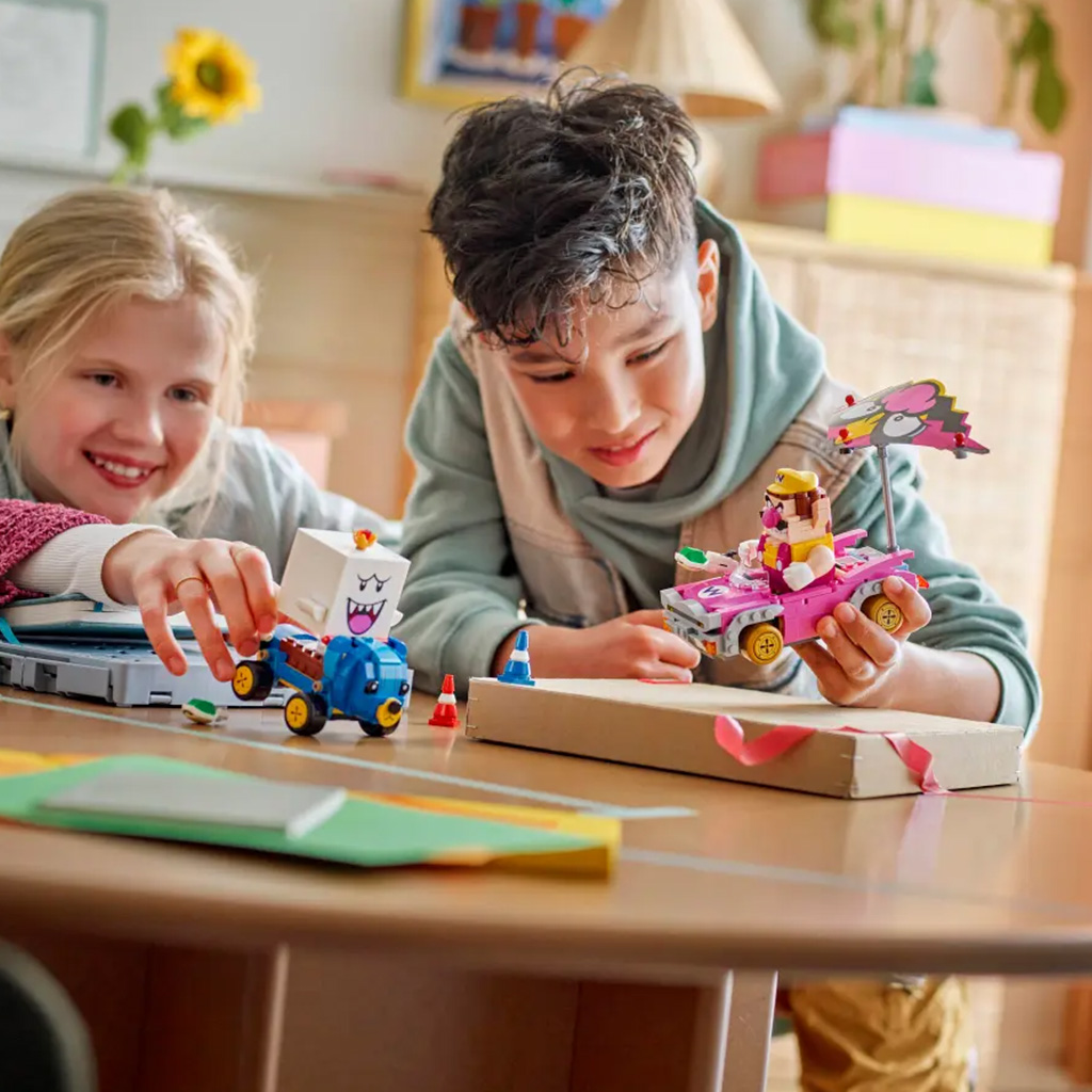 LEGO® Super Mario™: Mario Kart™ – Wario és King Boo (72038) kép 7