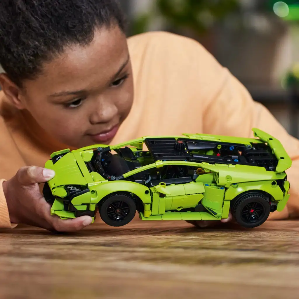 LEGO® Technic: Lamborghini Huracán Tecnica (42161) kép 4
