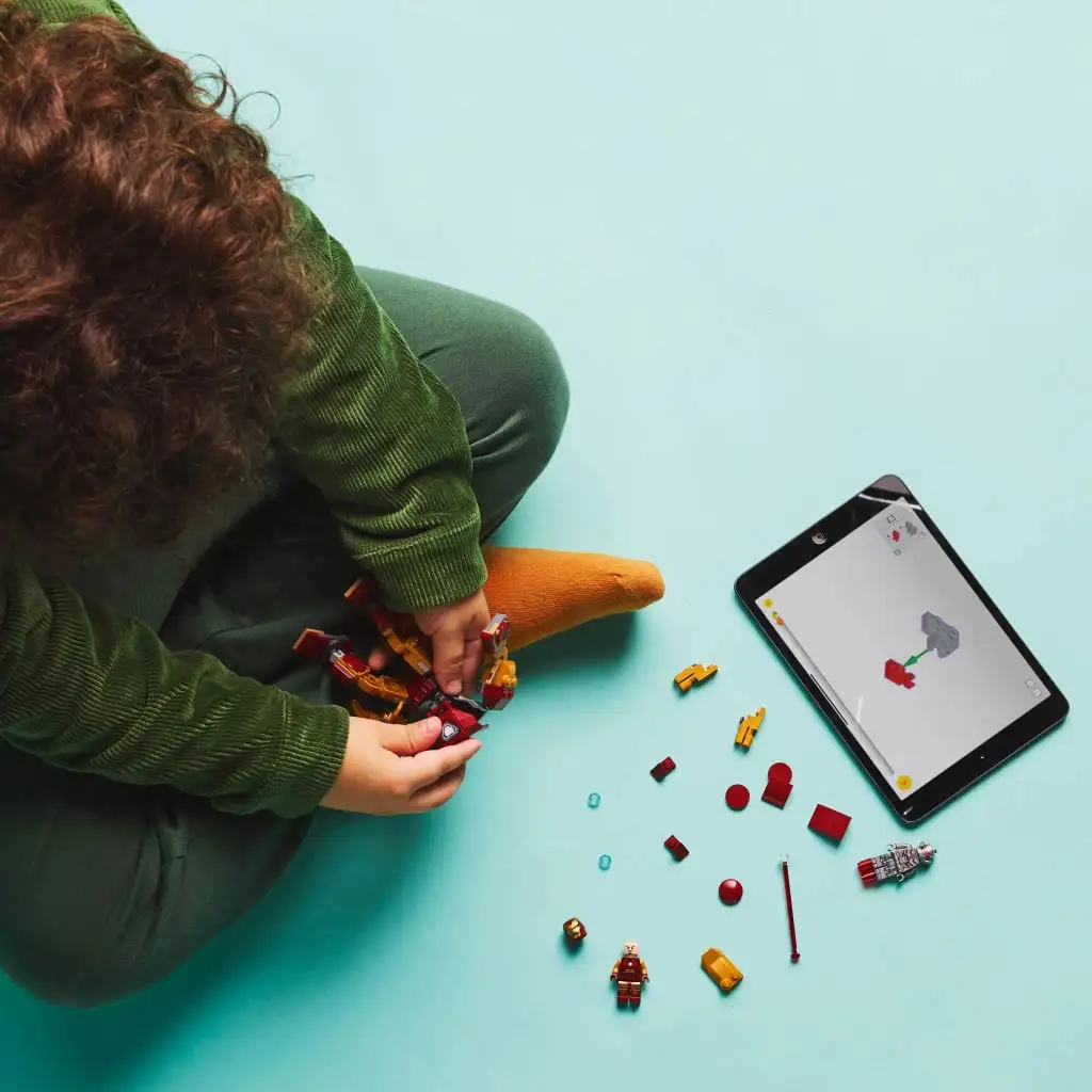 LEGO® Marvel: Vasember robot vs. Ultron (76307) kép 3