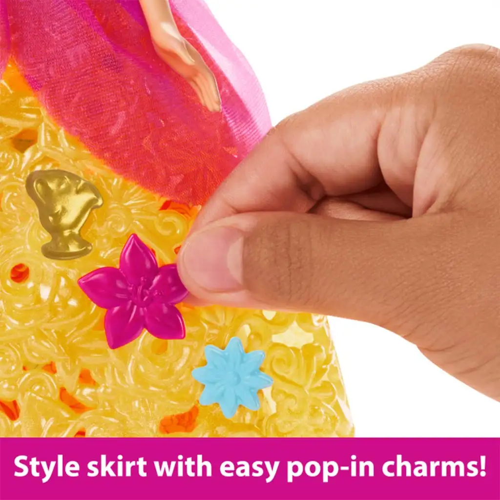 Disney Hercegnők: Virág varázslat Belle baba kiegészítőkkel - Mattel kép 3