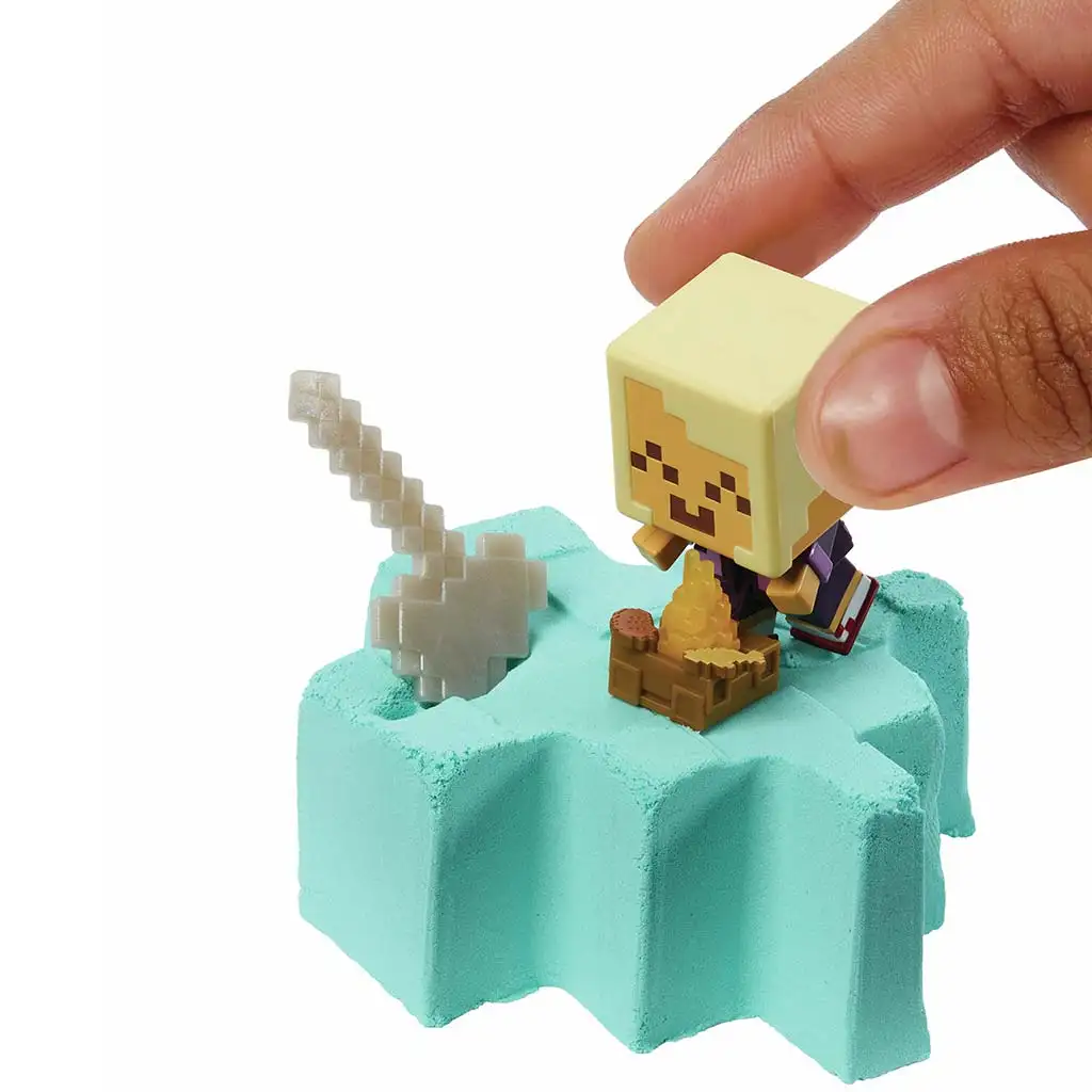 Minecraft: Reveal Aranyszőke Hajós minifigura sárga kard alakú tárolóban - Mattel kép 4