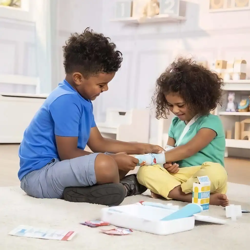 Gyógyulj meg elsősegély játékszett - Melissa & Doug kép 5