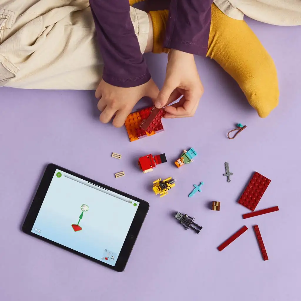 LEGO® Minecraft: Csata az alvilági lávatónál (3299) kép 3