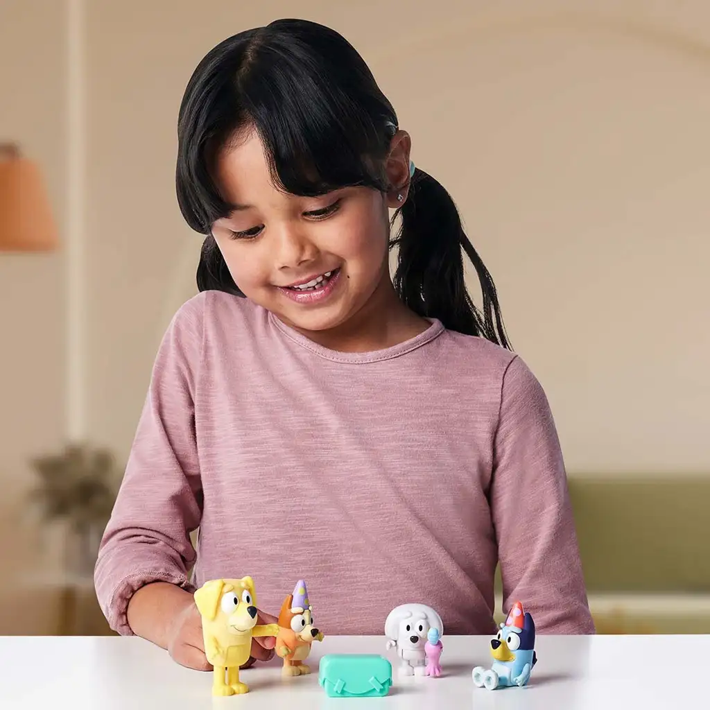 Bluey: Add tovább a csomagot 4db-os játékfigura szett kép 3