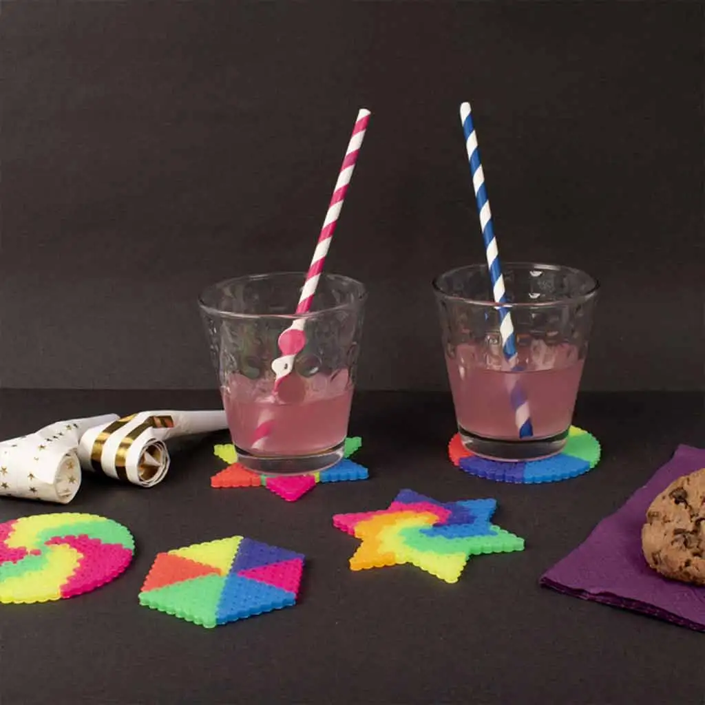 PlayBox: 5mm-es MIDI neon színű vasalható gyöngyök vödörben 5.000db-os csomag kép 3