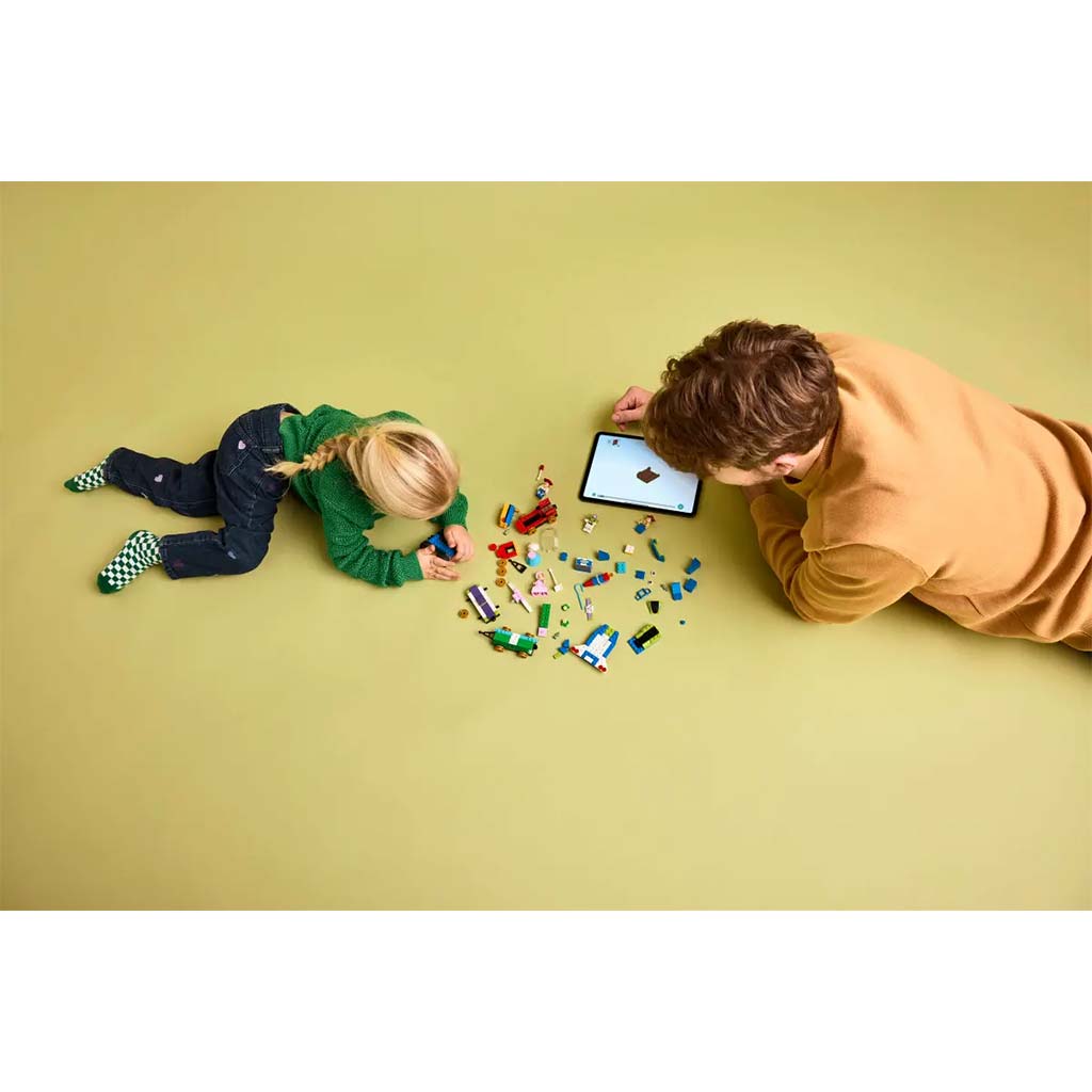 LEGO® Disney: Toy Story ünnepi vonat és RC versenyautó (43264) kép 8